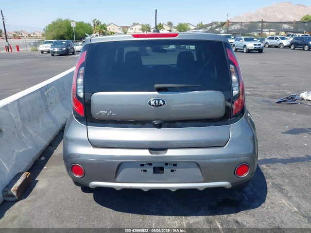 KIA g 2018 KNDJP3A52J7526196 Image 16