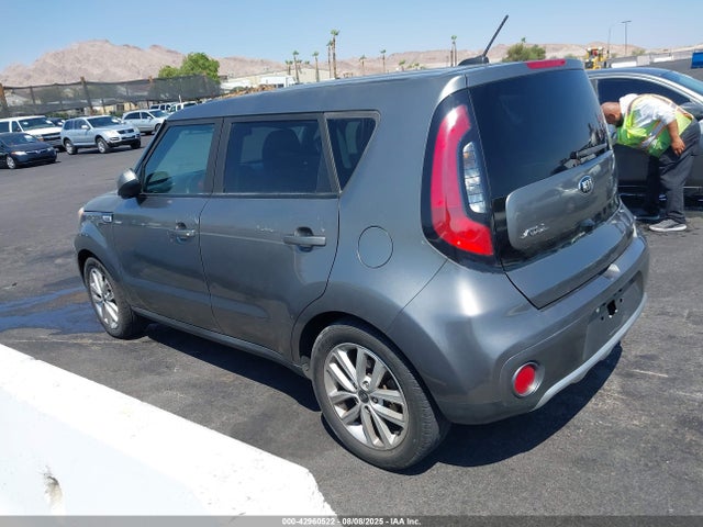 KIA g 2018 KNDJP3A52J7526196 Image 3