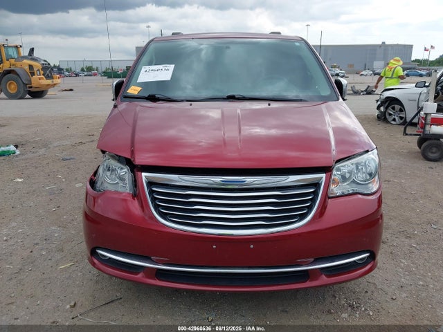 2C4RC1JG1GR121345 Chrysler Town and Country