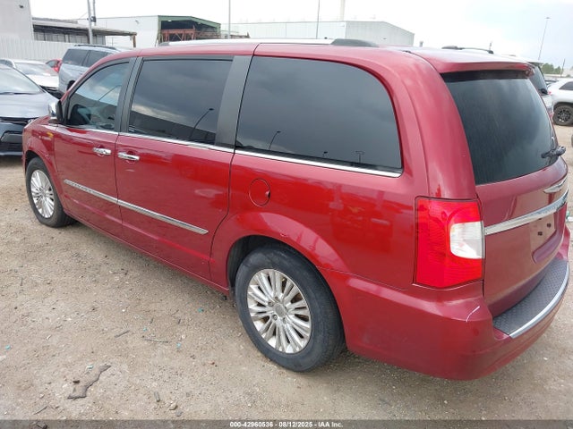 2C4RC1JG1GR121345 Chrysler Town and Country