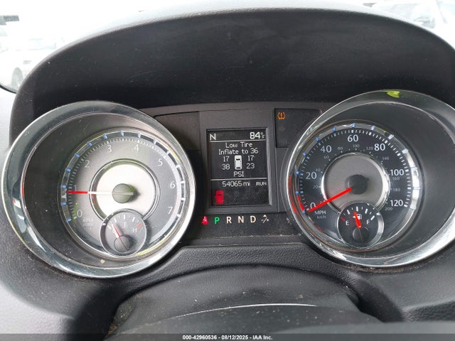 2C4RC1JG1GR121345 Chrysler Town and Country