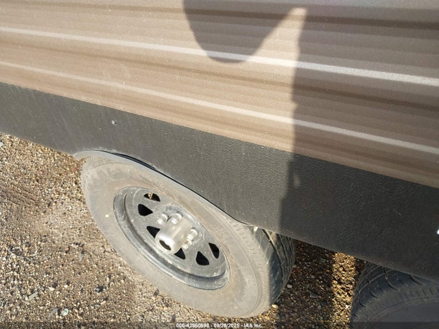 42960598 :رقم المزاد ، 4X4TWDC26LA268169 vin ، 2020 Forest River Wildwood مزاد بيع