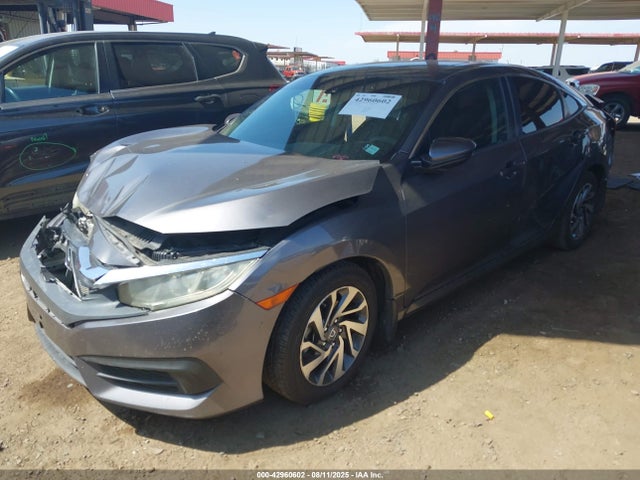 Honda CIVIC EX 2018 2HGFC2F79JH529639 Image 2