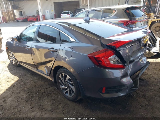 Honda CIVIC EX 2018 2HGFC2F79JH529639 Image 3