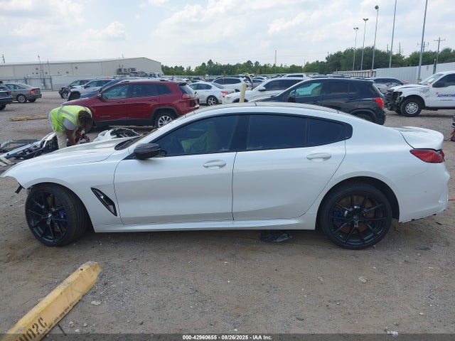 BMW m850i 2025 WBAGV8C00SCT29211 Image 15
