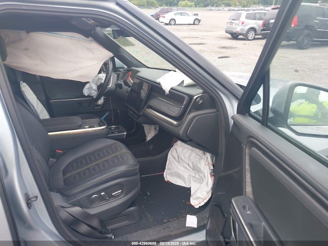 7PDSGBBA7PN029751 Rivian 2023
