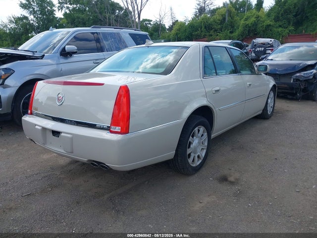 2011 CADILLAC DTS 1G6KA5E66BU144778 Photo 3