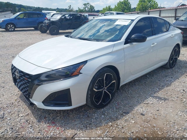 Nissan 2023 2023 1N4BL4CV2PN328666 Image 2