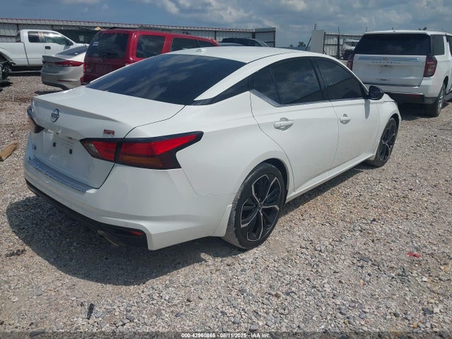 Nissan 2023 2023 1N4BL4CV2PN328666 Image 4