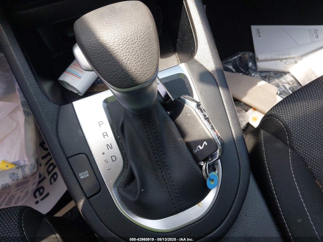 3KPF24AD6RE733641 KIA mpi nu