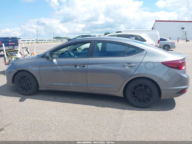 5NPD84LF1KH405632 Hyundai mpi nu