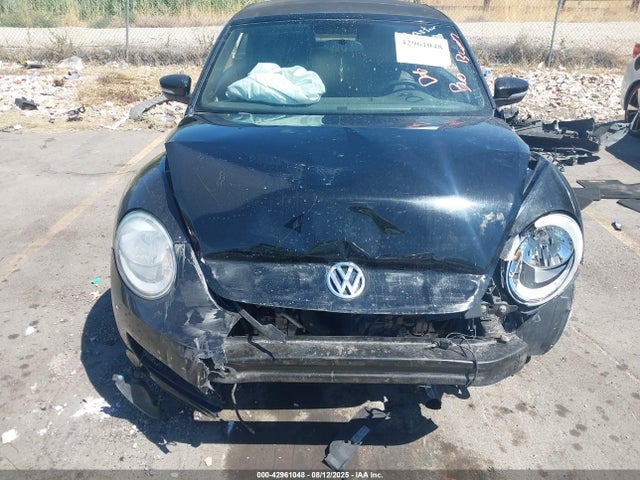 3VW517AT6EM821755 Volkswagen 2014