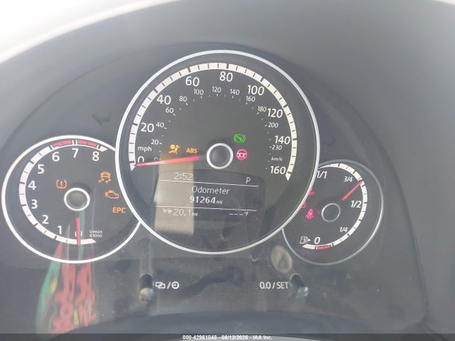 3VW517AT6EM821755 Volkswagen 2014