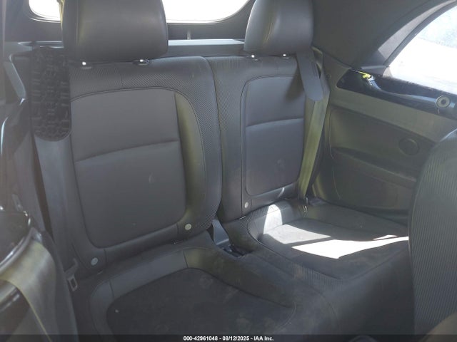 3VW517AT6EM821755 Volkswagen 2014