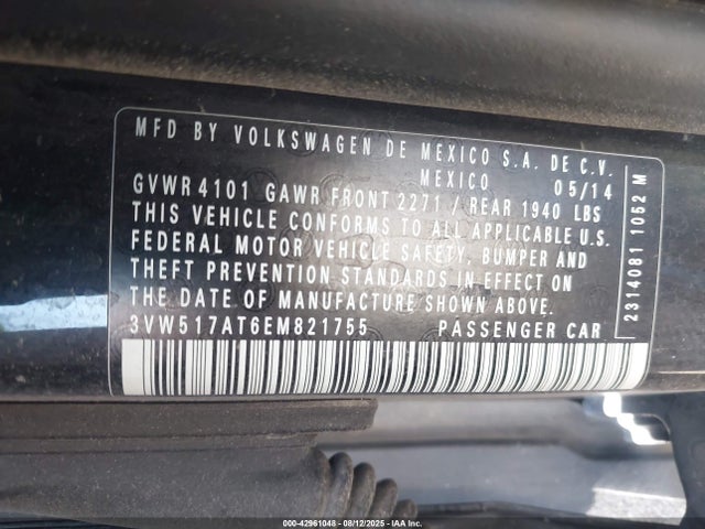 3VW517AT6EM821755 Volkswagen 2014