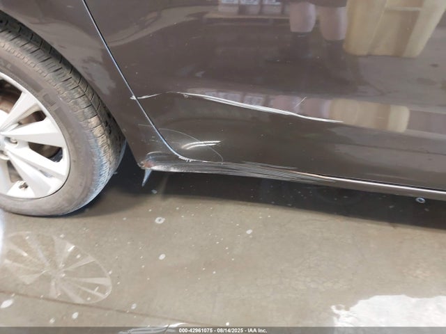 KIA Sedona 2017 KNDMB5C15H6327595 Image 6