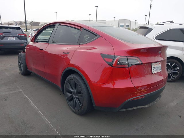 2025 TESLA MODEL Y 7SAYGDED8SF317260 Photo 2