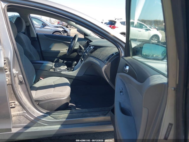5NPEB4AC1EH919211 Hyundai gamma