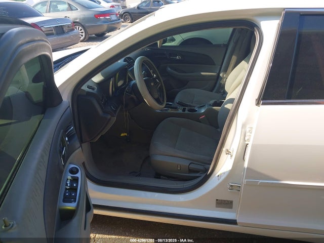 Chevrolet lkw 2015 1G11B5SL5FF200177 Image 5