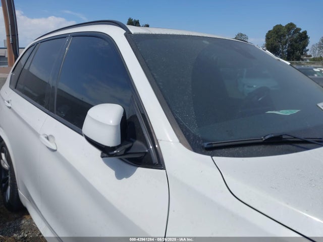 BMW 2018 2018 5UXKR2C52J0X07604 Image 14