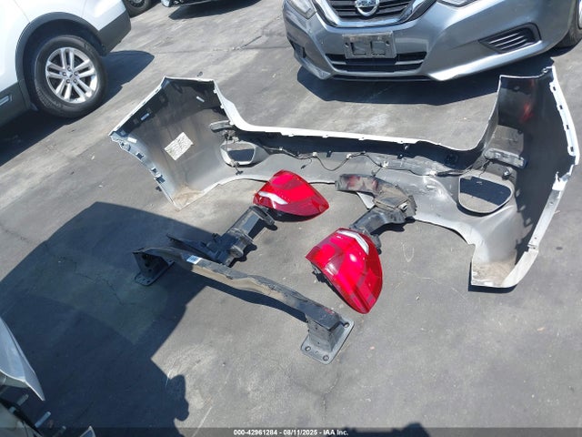 BMW 2018 2018 5UXKR2C52J0X07604 Image 12