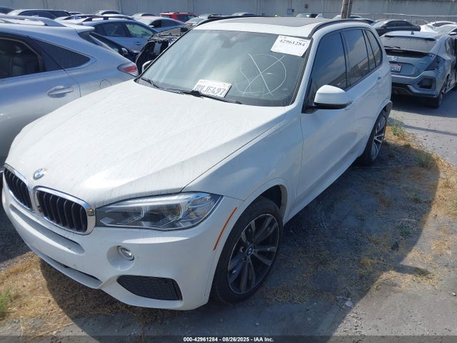 BMW 2018 2018 5UXKR2C52J0X07604 Image 2