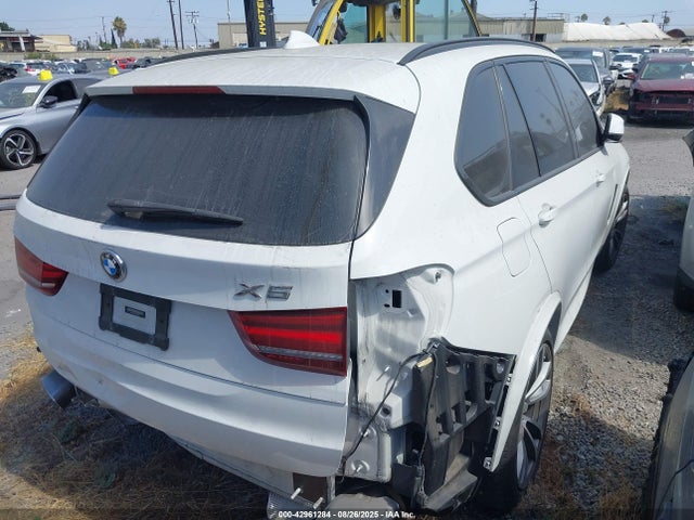 BMW 2018 2018 5UXKR2C52J0X07604 Image 4