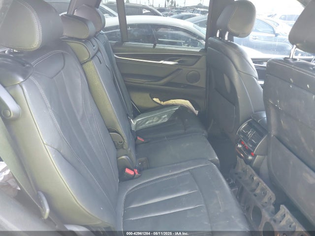 BMW 2018 2018 5UXKR2C52J0X07604 Image 8