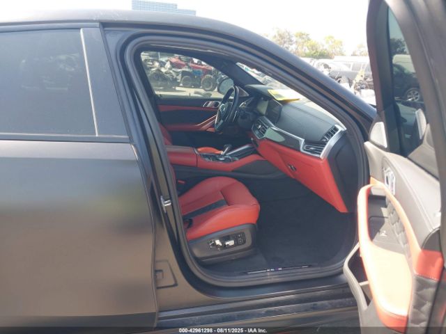 2021 BMW X6 M 5YMCY0C0XM9F23569 Photo 4