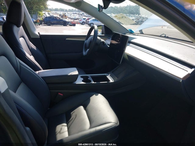 2023 TESLA MODEL Y 7SAYGDEE8PA169124 Photo 4