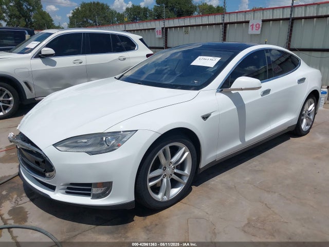 2013 TESLA MODEL S 5YJSA1AC5DFP12158 Photo 1