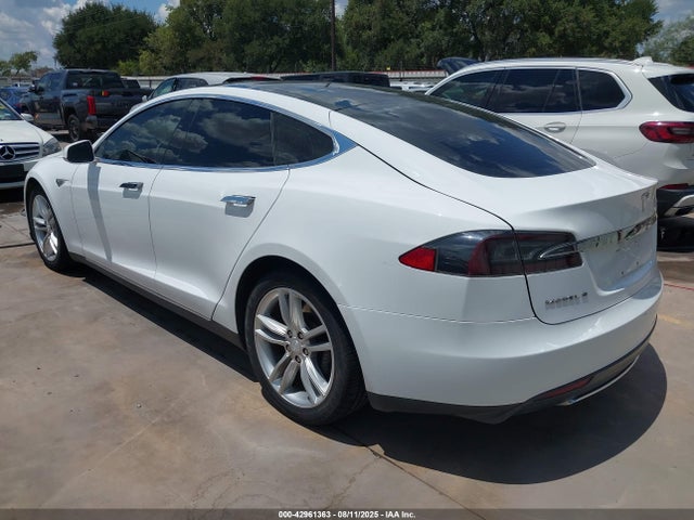 2013 TESLA MODEL S 5YJSA1AC5DFP12158 Photo 2
