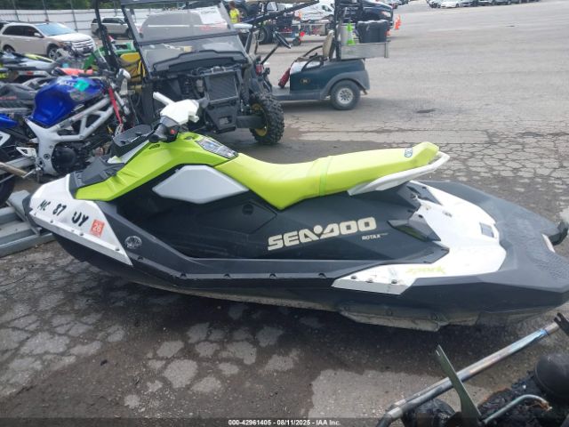 2023 SEADOO SPARK YDV86453D323 Photo 2