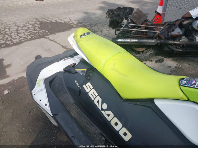 2023 SEADOO SPARK YDV86453D323 Photo 7