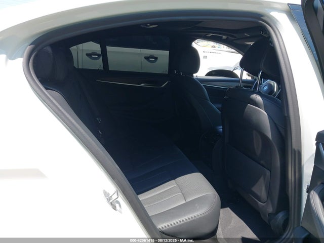 BMW 530e 2022 WBA13AG02NCJ22143 Image 8