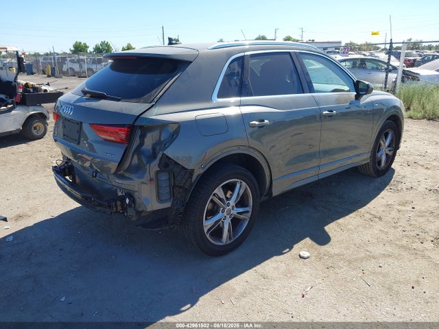 WA1FECF32L1035288 Audi Q3