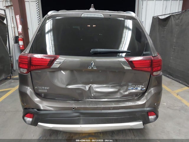 Mitsubishi s61 - y61 2018 JA4J24A56JZ050893 Image 16