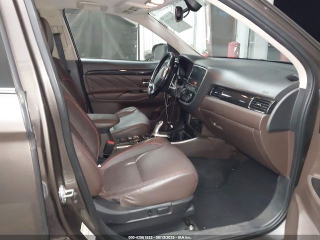 2018 MITSUBISHI OUTLANDER PHEV JA4J24A56JZ050893 Photo 4
