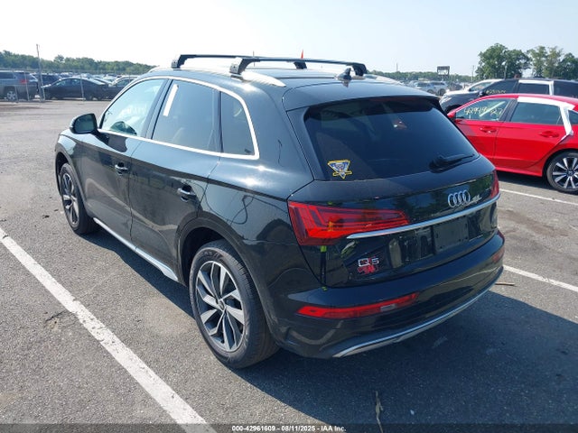 2021 AUDI Q5 WA1BAAFY7M2015589 Photo 2