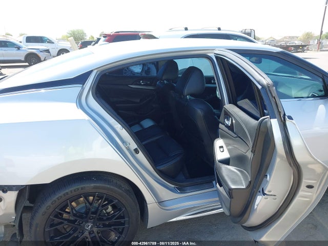 1N4AA6AP5GC432419 Nissan 2016