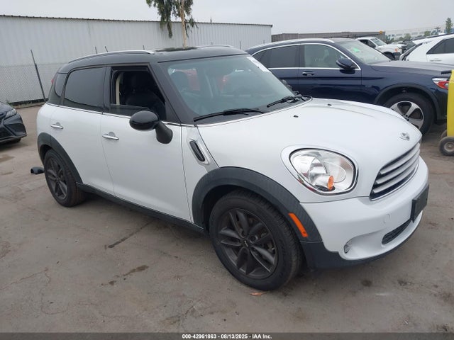 2014 MINI COUNTRYMAN WMWZB3C5XEWR41709 Photo 0