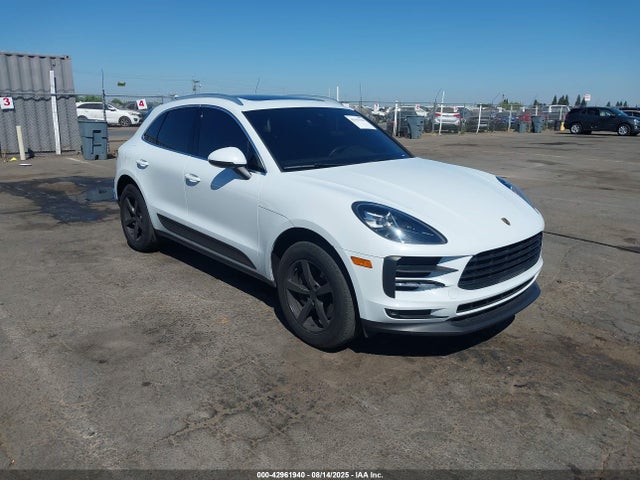 2021 PORSCHE MACAN WP1AA2A58MLB16086 Photo 0
