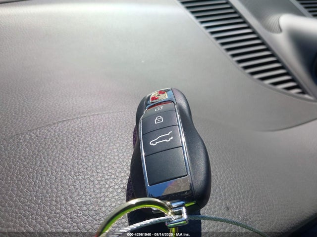 2021 PORSCHE MACAN WP1AA2A58MLB16086 Photo 10