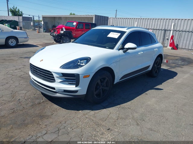 2021 PORSCHE MACAN WP1AA2A58MLB16086 Photo 1