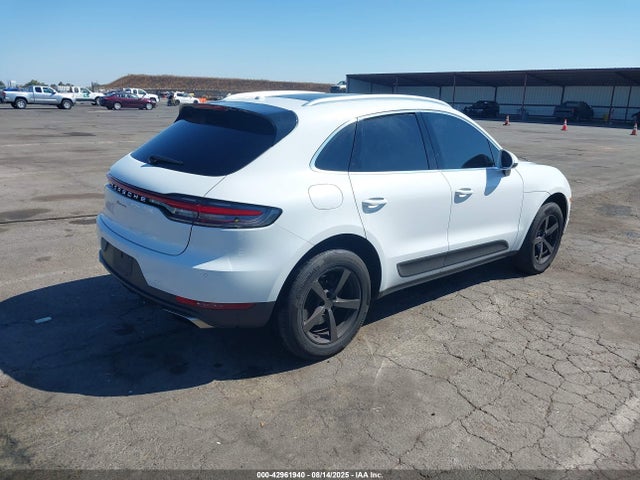 2021 PORSCHE MACAN WP1AA2A58MLB16086 Photo 3