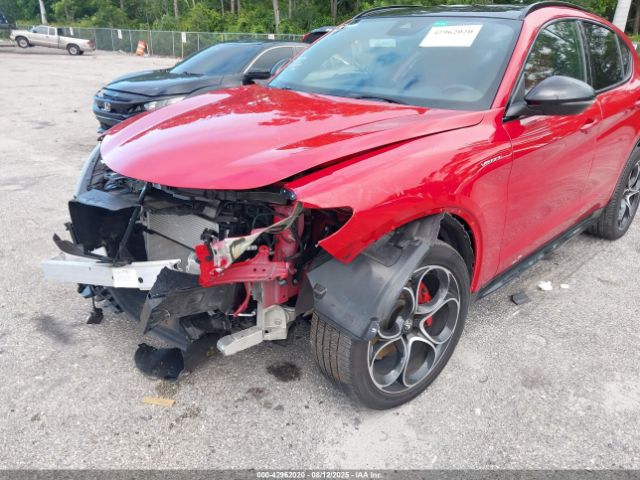 2024 ALFA ROMEO STELVIO ZASPAKBN3R7D71973 Photo 5