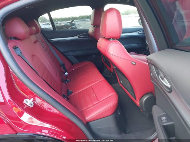 2024 ALFA ROMEO STELVIO ZASPAKBN3R7D71973 Photo 7