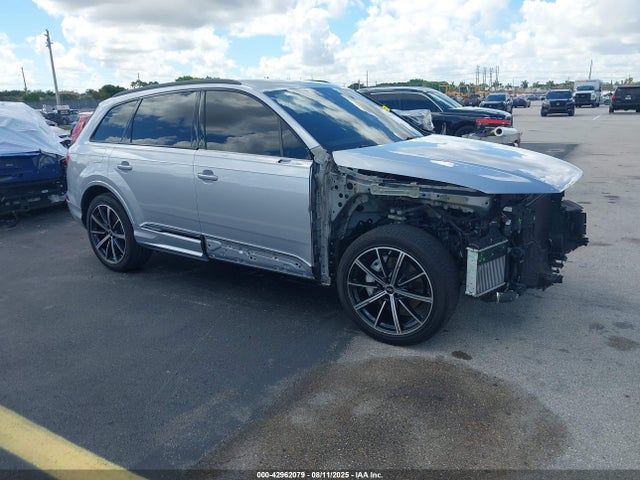 2022 AUDI Q7 WA1LXBF78ND008060 Photo 0