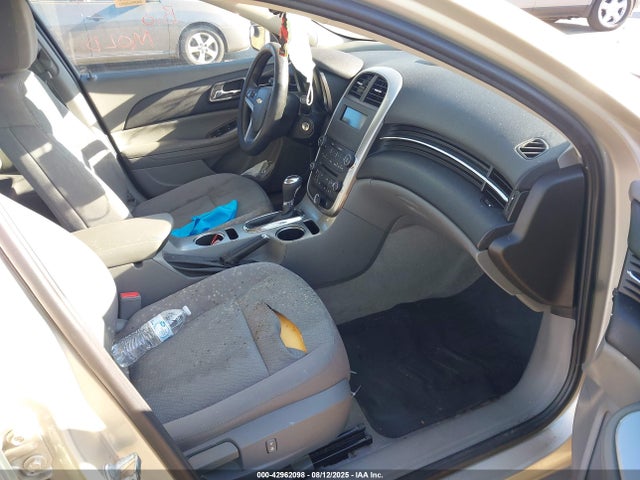 Chevrolet lkw 2014 1G11A5SL3EF280354 Image 5