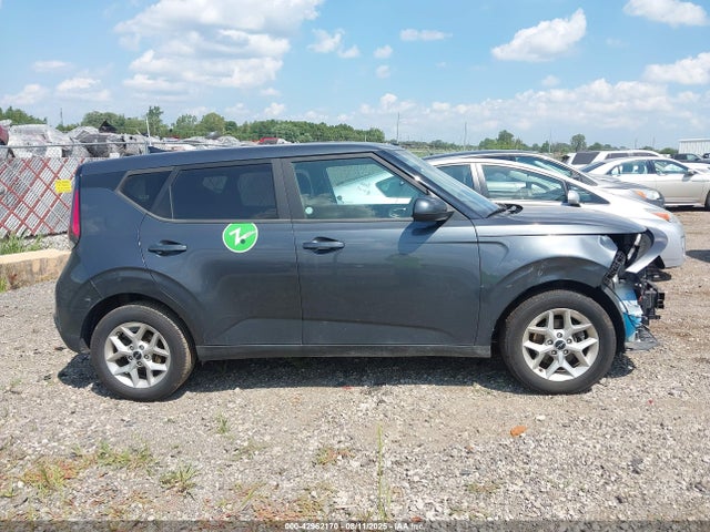 Продажа на аукционе авто 2023 Kia Soul Lx, vin: KNDJ23AU0P7881494, номер лота: 42962170